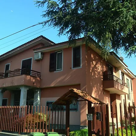 Cosy In With Garden Casa vacanze